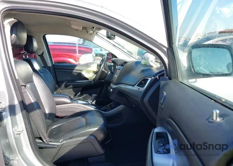 2019 Dodge Journey Se из США, поврежденный, VIN 3C4PDCBB2KT810433